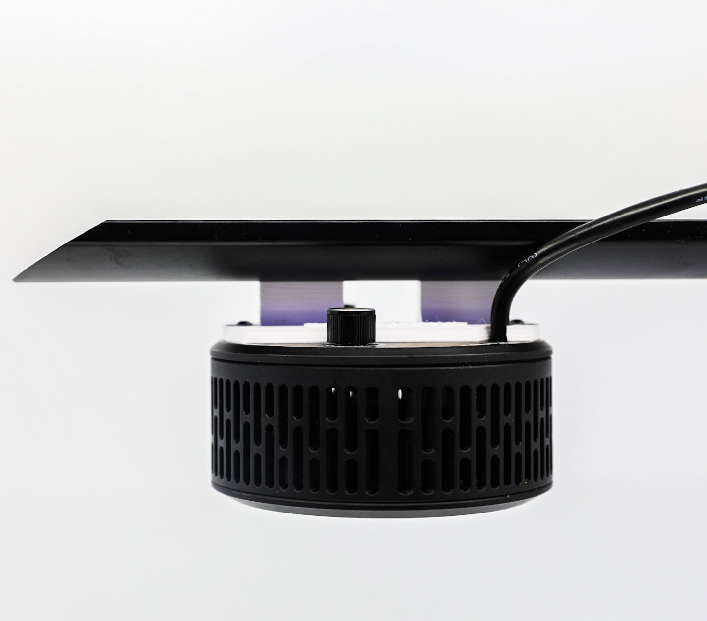 The Kessil A360x/A360xe/500 RMS Light Mount